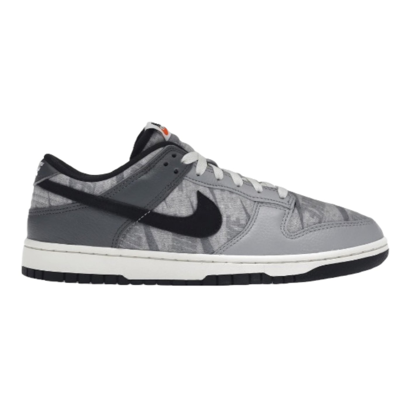 NIKE DUNK LOW SE COPY PASTE